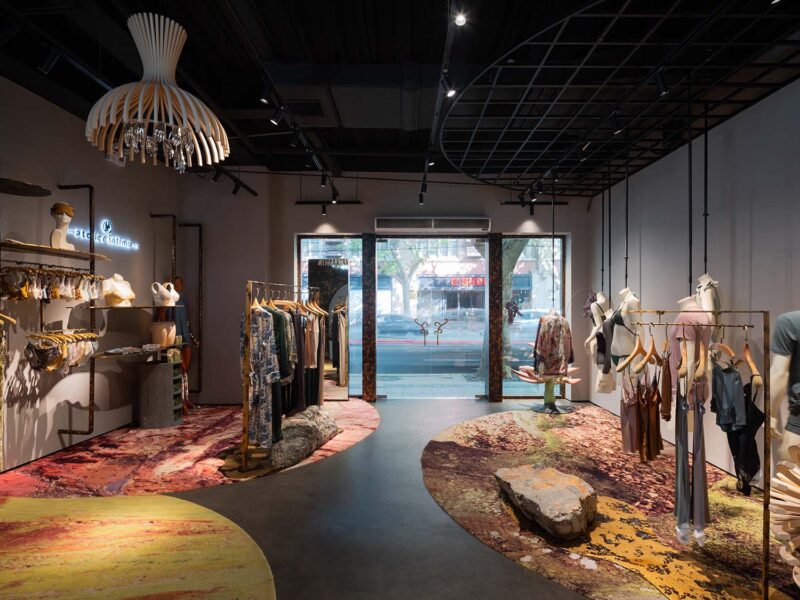 一持工作室 | 青色旗舰店，焦土重生的青色舞台