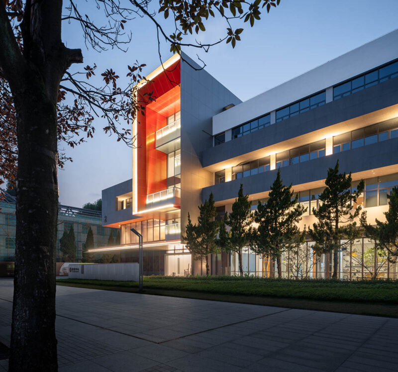 杜兹设计 | 南师大玄武科技园“图书馆”