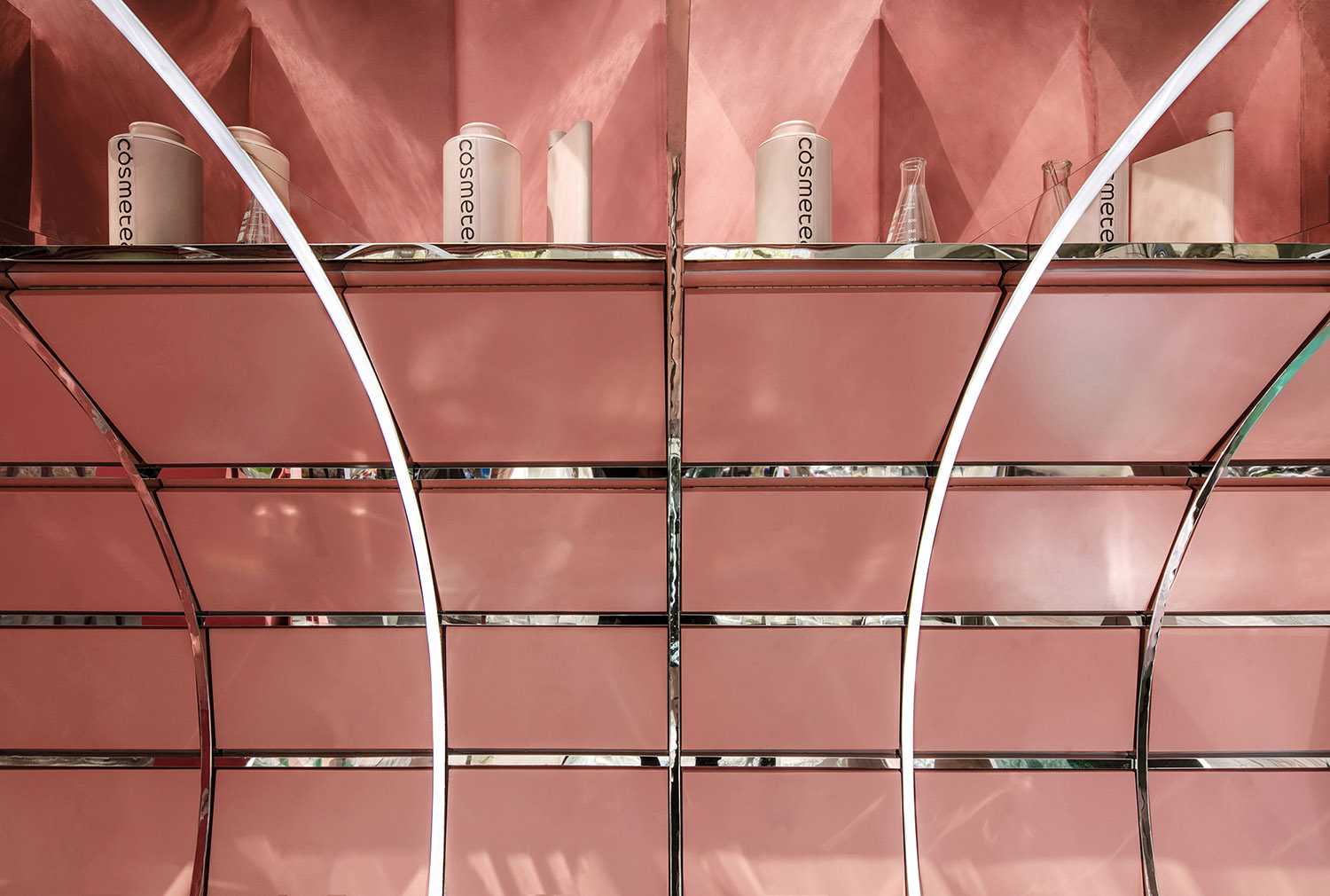 快闪店设计,上海Cosmetea品牌店,Cosmetea品牌店,上海快闪店设计,韩束Cosmetea品牌店,Cosmetea品牌店设计,奈时设计,奈时设计作品,项目投稿