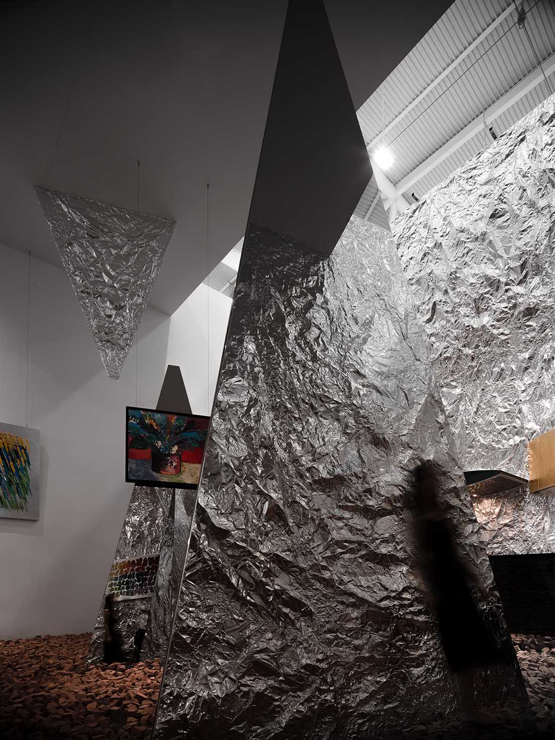 展厅设计,画廊展厅设计,画廊设计,深圳国际会展中心镜像游离画廊,国际会展中心镜像游离画廊,镜像游离画廊设计,镜像游离画廊,艾克建筑设计,艾克建筑,项目投稿