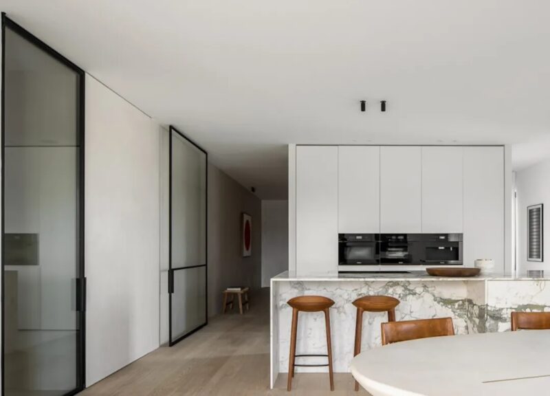 Ville Design | 249㎡,比利时两套公寓合并优雅大平层