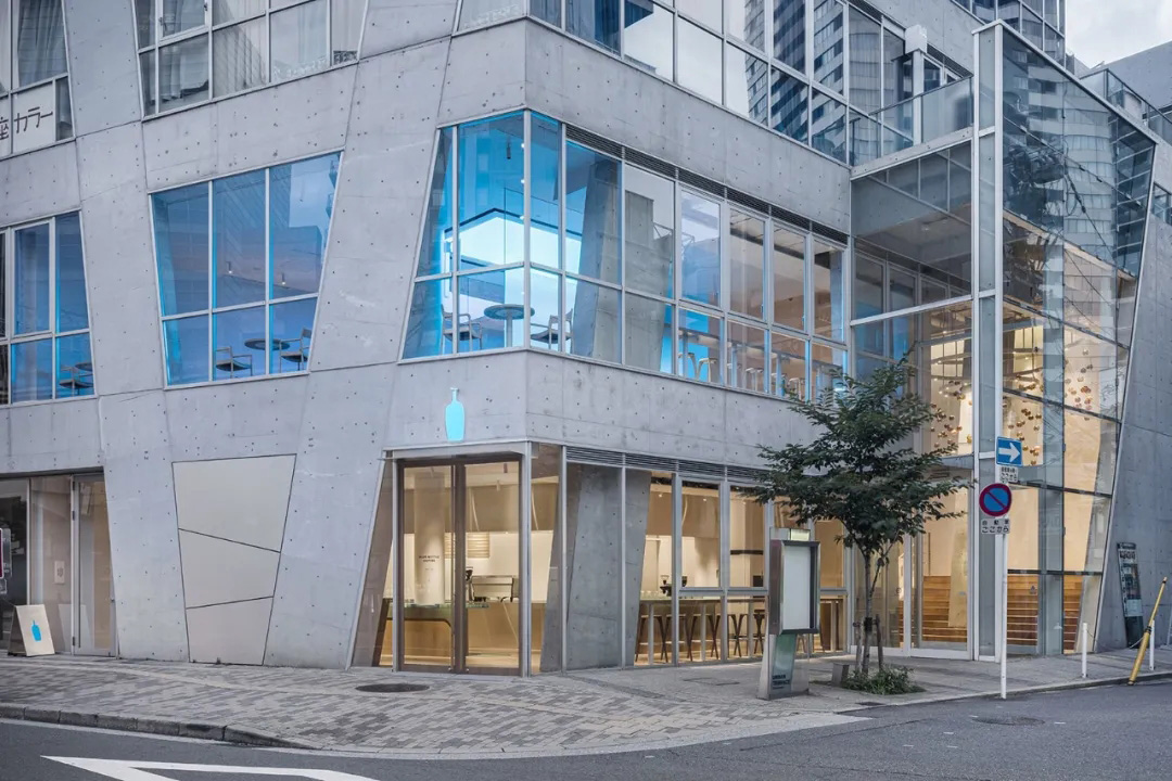 咖啡店设计,日本咖啡店设计,咖啡厅设计,小蓝瓶咖啡店设计,日本大阪茶屋町区小蓝瓶咖啡店,小蓝瓶咖啡店,日本小蓝瓶咖啡店,Studio I IN