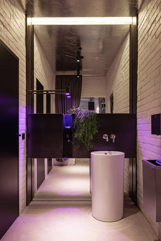 咖啡厅设计,咖啡店,咖啡店设计案例,Salut Café Bar,RomanXSvitlana,酒吧