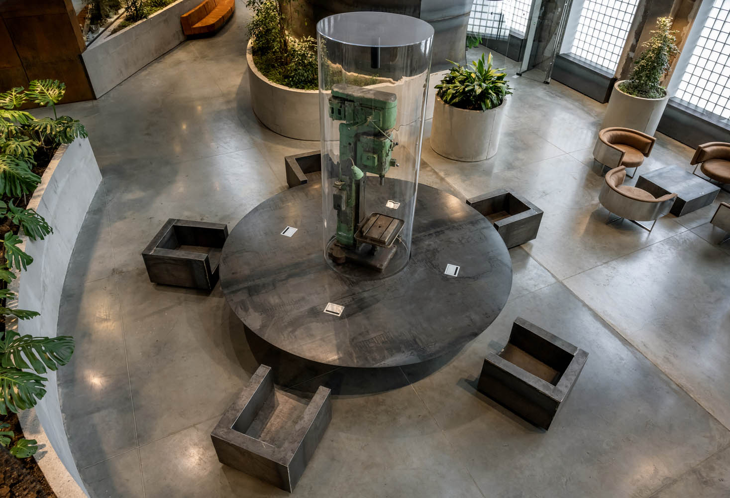 YoYo Bureau,办公室设计,综合零售空间,零售店设计,建筑改造设计,厂房改造,旧工厂改造,联合办公设计
