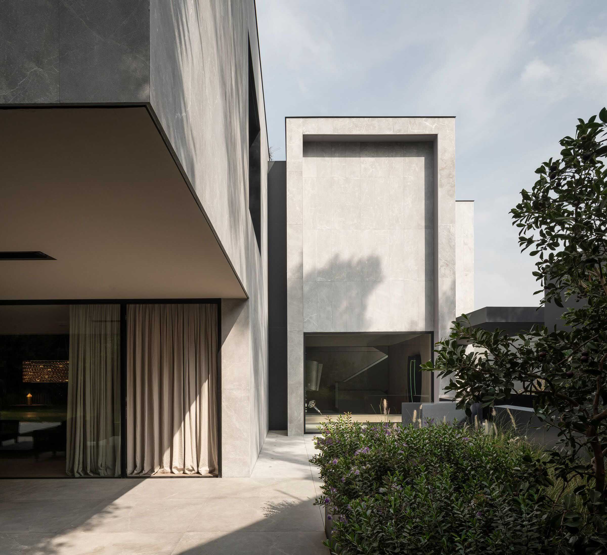 Francesc Rifé Studio,艺术收藏别墅,高级秩序感,住宅设计,Francesc Rifé Studio设计案例,FRS设计案例,FRS,别墅设计,Francesc Rifé,别墅设计案例