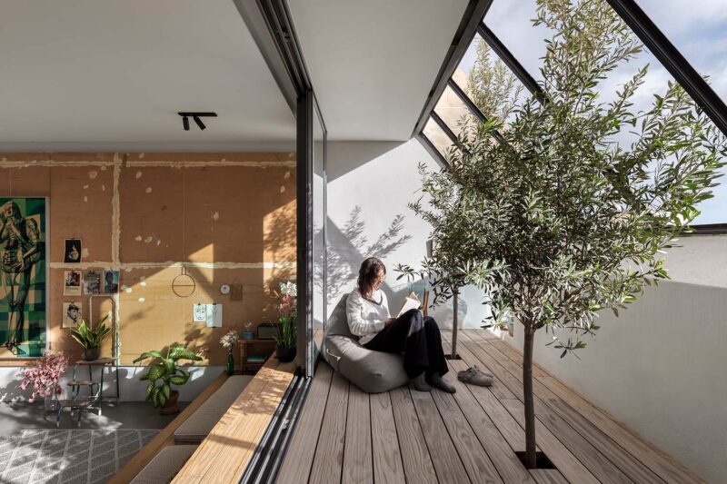 Valentino Architects | 建筑改造-工作室改造成充满阳光的现代住宅