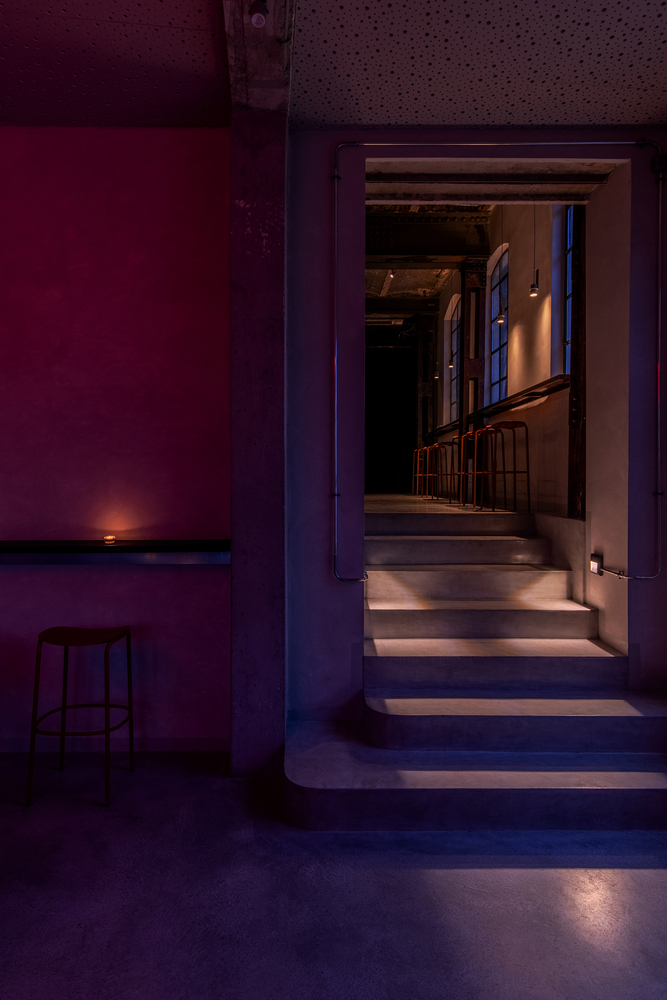 DJ酒吧,Apio Studio,酒吧设计,国外酒吧设计,酒吧设计案例,loft工业风格酒吧设计,loft风格酒吧设计,国外DJ酒吧设计,夜场俱乐部酒吧