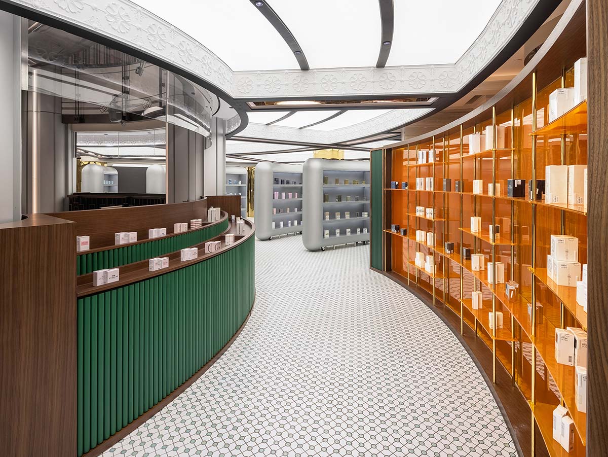 商业空间设计,Haydon黑洞,零售店设计,万社设计,Various Associates,上海Haydon黑洞,上海南京东路Haydon黑洞,高端美妆零售店,美妆零售店,美妆店设计,上海美妆店,林倩怡,杨东子