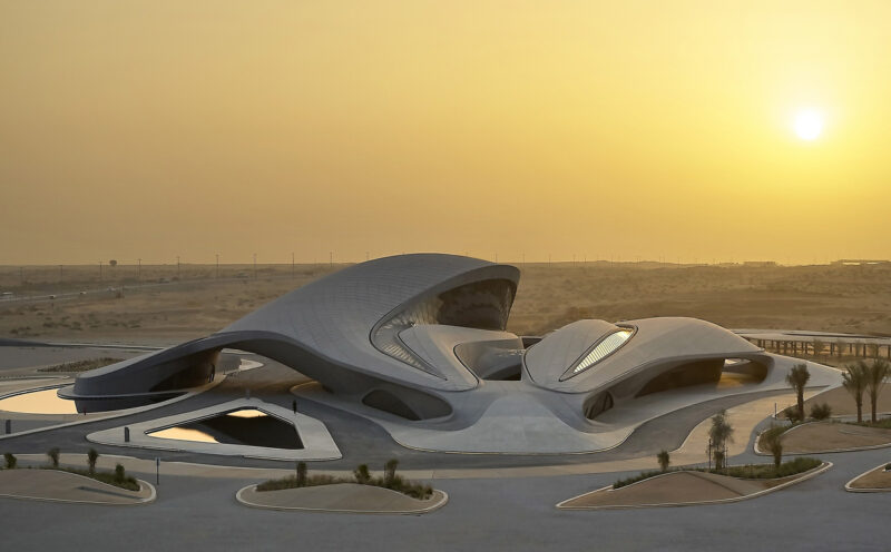 扎哈·哈迪德建筑事务所 | 阿联酋 BEEHA 总部