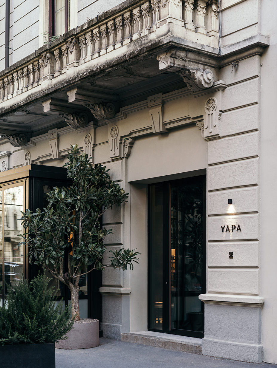Yapa Restaurant & Cocktail Bar,Lambs and Lions,米兰餐厅&酒吧,餐厅&酒吧设计案例,国外餐厅设计,国外酒吧设计,侘寂风格餐厅设计案例,侘寂风格,wabi sabi