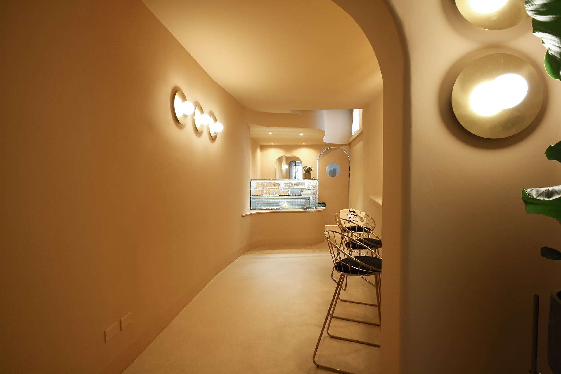 蛋糕店设计案例,烘焙店设计,VANDA DESIGNERS,国外蛋糕店设计,意大利,Cannoncino Pastry Shop,糕点店设计方案