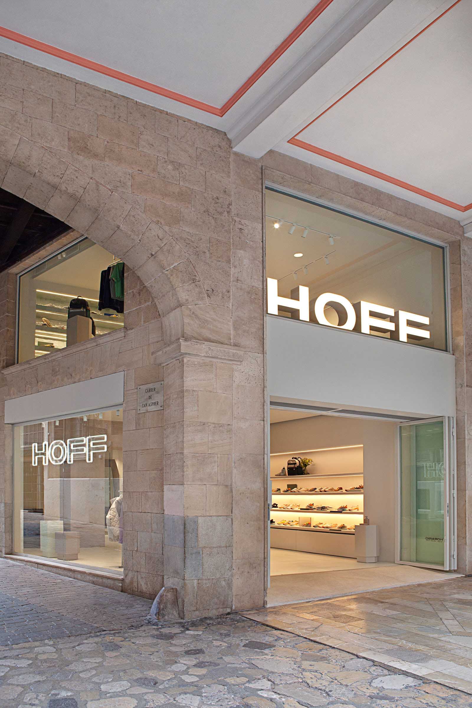 专卖店设计,国外鞋店设计,鞋店设计案例,HOFF运动鞋精品店,CISZAK DALMAS,西班牙,鞋店设计,零售店设计