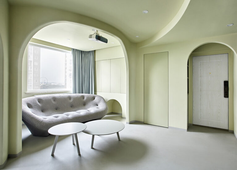 戏构建筑设计 | 60㎡北京，「剧场屋」弧线语言打造家中剧场