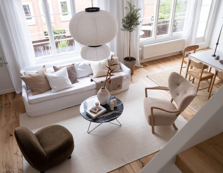 Ruetemple Studio | 95㎡，白色+原木风，明亮温馨阁楼