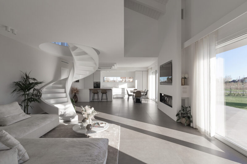 Lorenzo Tappi | 意大利切塞纳白色优雅乡村别墅