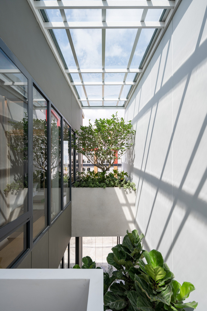 baan puripuri,泰国曼谷,295㎡,Baan Puripuri办公室,办公室设计案例,国外办公室设计,办公室设计方案,办公室装修,家庭办公室,联排别墅,SOHO