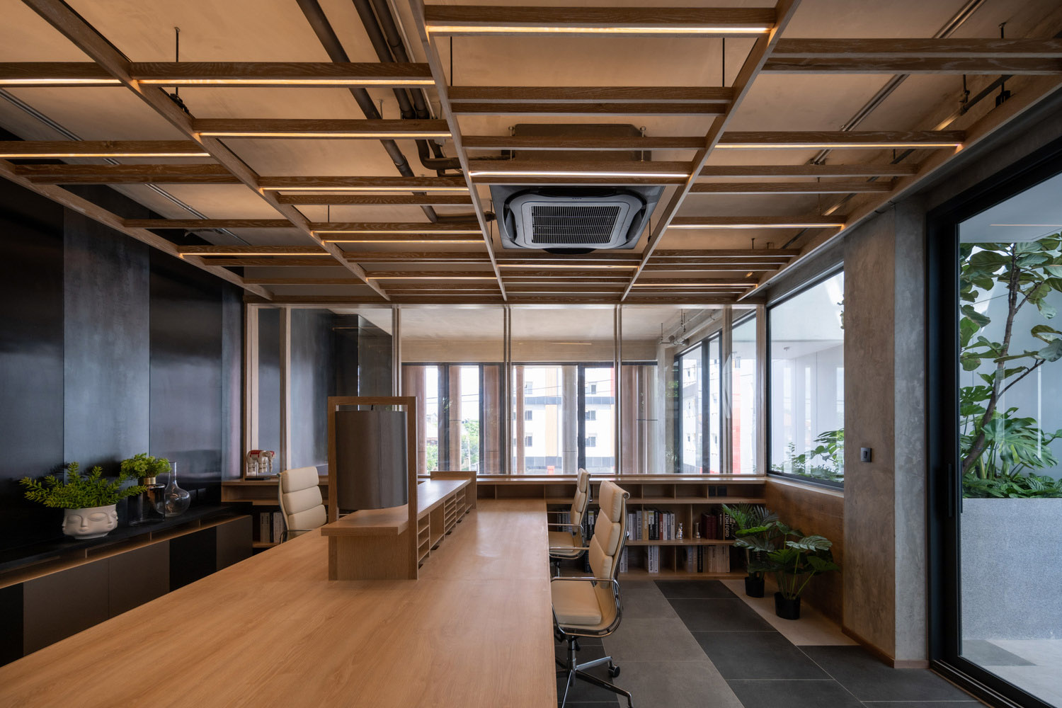 baan puripuri,泰国曼谷,295㎡,Baan Puripuri办公室,办公室设计案例,国外办公室设计,办公室设计方案,办公室装修,家庭办公室,联排别墅,SOHO