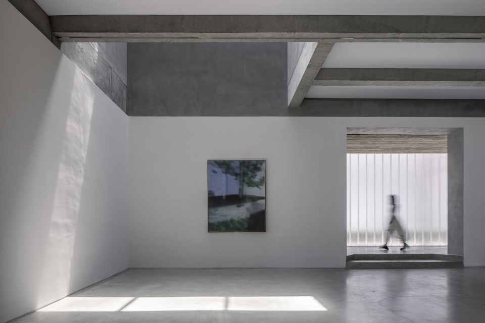 画廊设计,画廊改造设计,画展空间设计,画廊设计案例,北京798艺术区,偏锋画廊,北京偏锋画廊,偏锋画廊改造设计,建筑营设计工作室,建筑营设计,建筑营