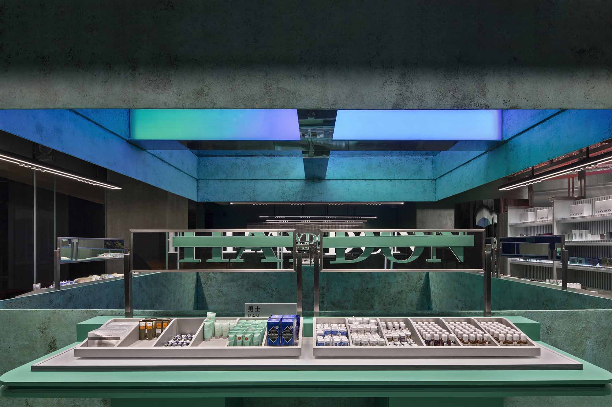 SALONE DEL SALON,零售店设计案例,西安零售店设计,郑州零售店设计,得德设计,西安黑洞,郑州黑洞,零售店设计,Haydon,零售店设计方案,美妆零售店,美妆店