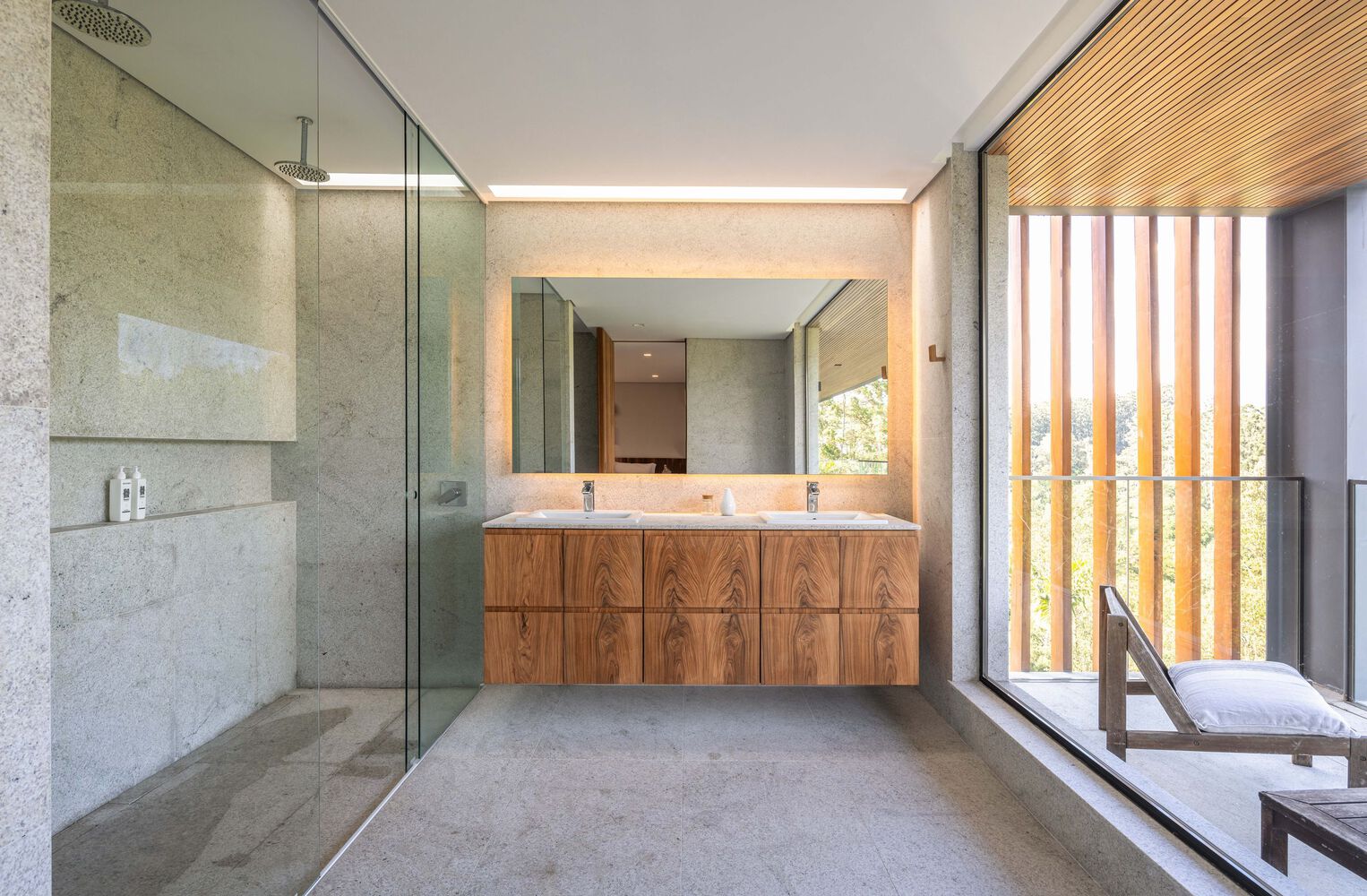 Felipe Caboclo Arquitetura,470㎡,别墅设计案例,原木色景观别墅,国外别墅设计,野兽派风格,山景别墅