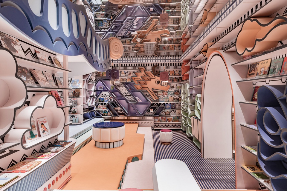 书店设计,零售店设计,台州书店设计,书店设计案例,网红书店,网红书店设计,钟书阁,腾达钟书阁,台州钟书阁,钟书阁书店,书店零售店,伊塔诺建筑设计,伊塔诺建筑