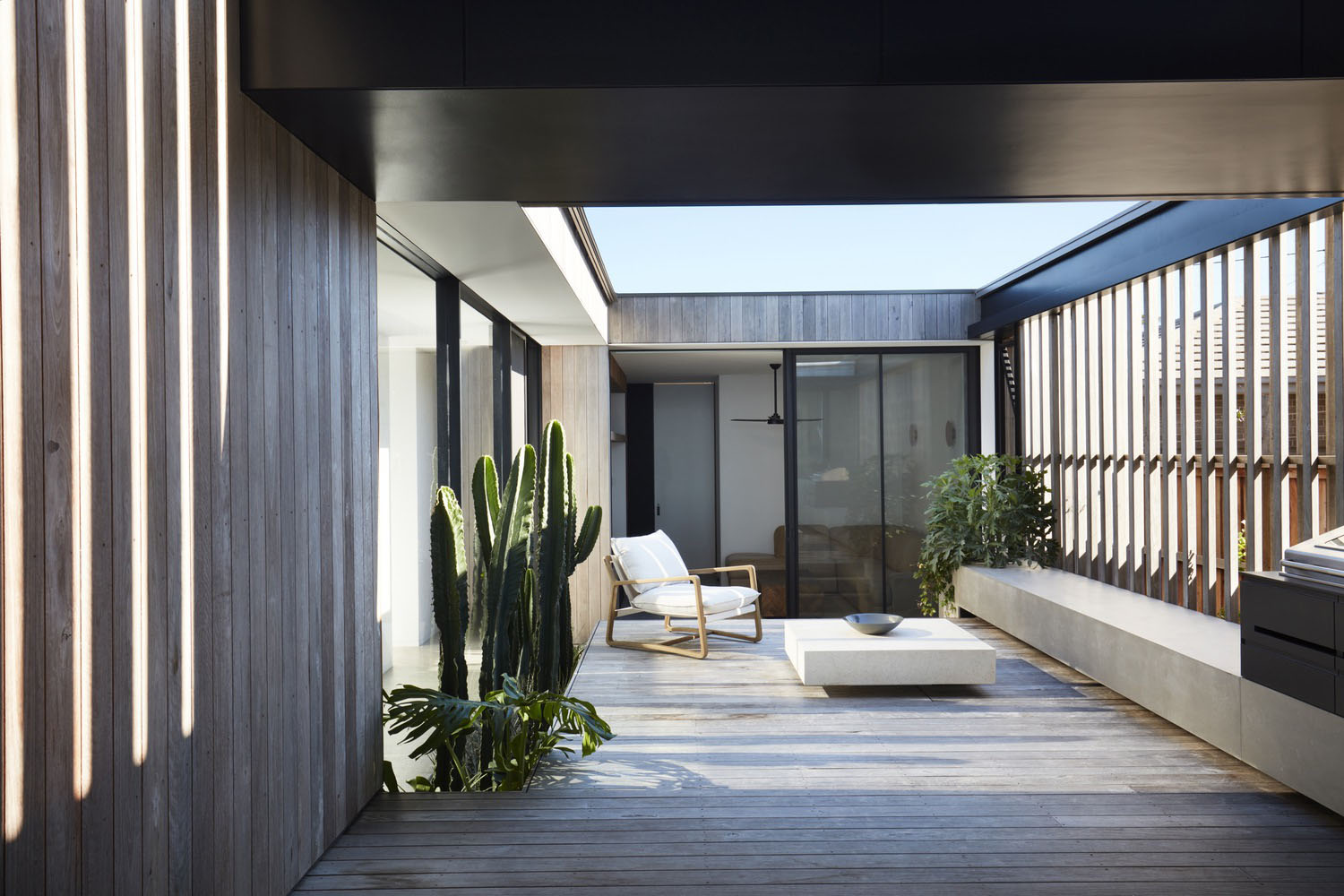 别墅设计,别墅设计案例,MCK Architecture & Interiors,澳大利亚,卡拉拉海滩,国外别墅设计案例,别墅装修,海景别墅,249㎡