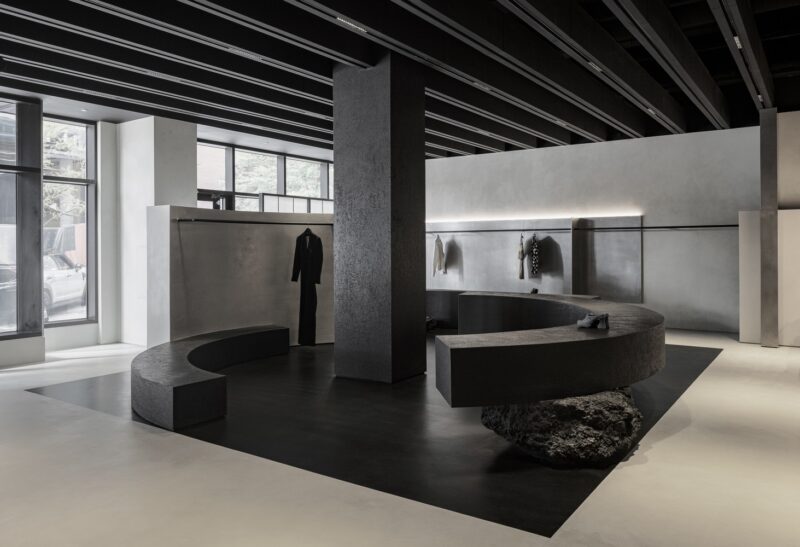 WGNB | 390㎡，美国芝加哥SVRN品牌服装零售店