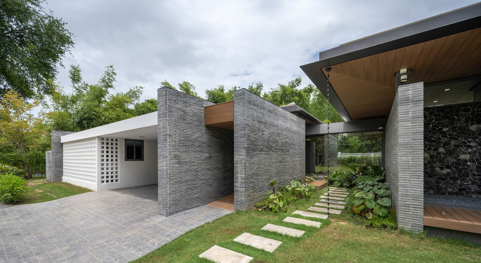 别墅设计,别墅设计案例,Architecture's Matter,泰国,国外别墅设计案例,别墅装修,住宅设计,庭院景观别墅,别墅设计方案