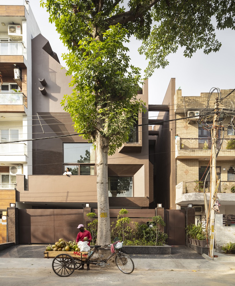 住宅建筑改造设计,野兽派,极简主义,住宅设计案例,RENESA Architecture,印度,新德里,国外住宅设计案例,700㎡