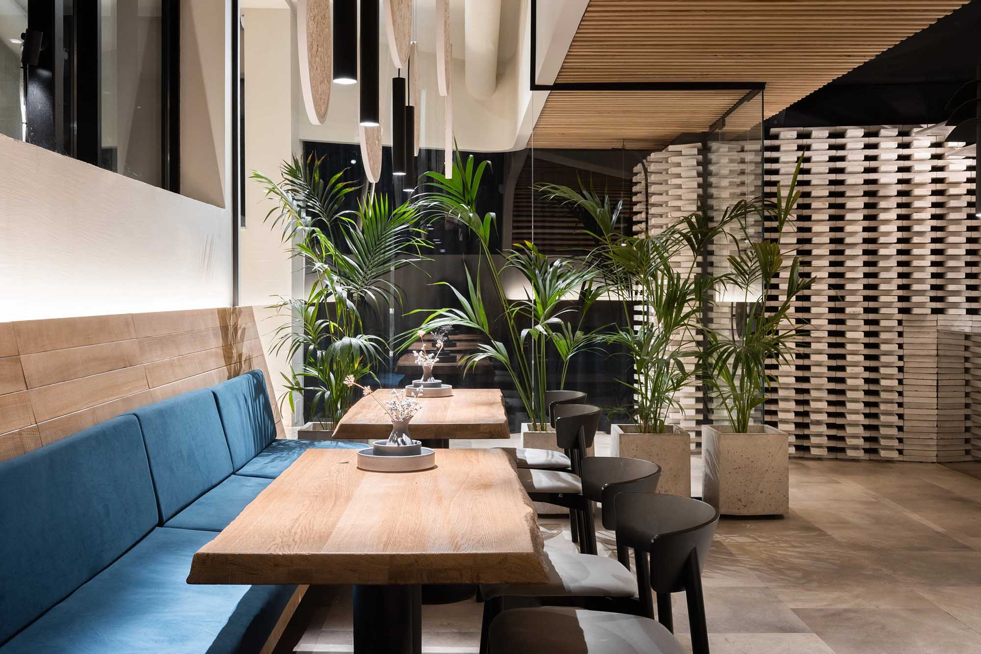 餐厅设计,国外酒吧设计,酒吧设计案例,摩尔多瓦,Momo Asian Bar,亚洲酒吧