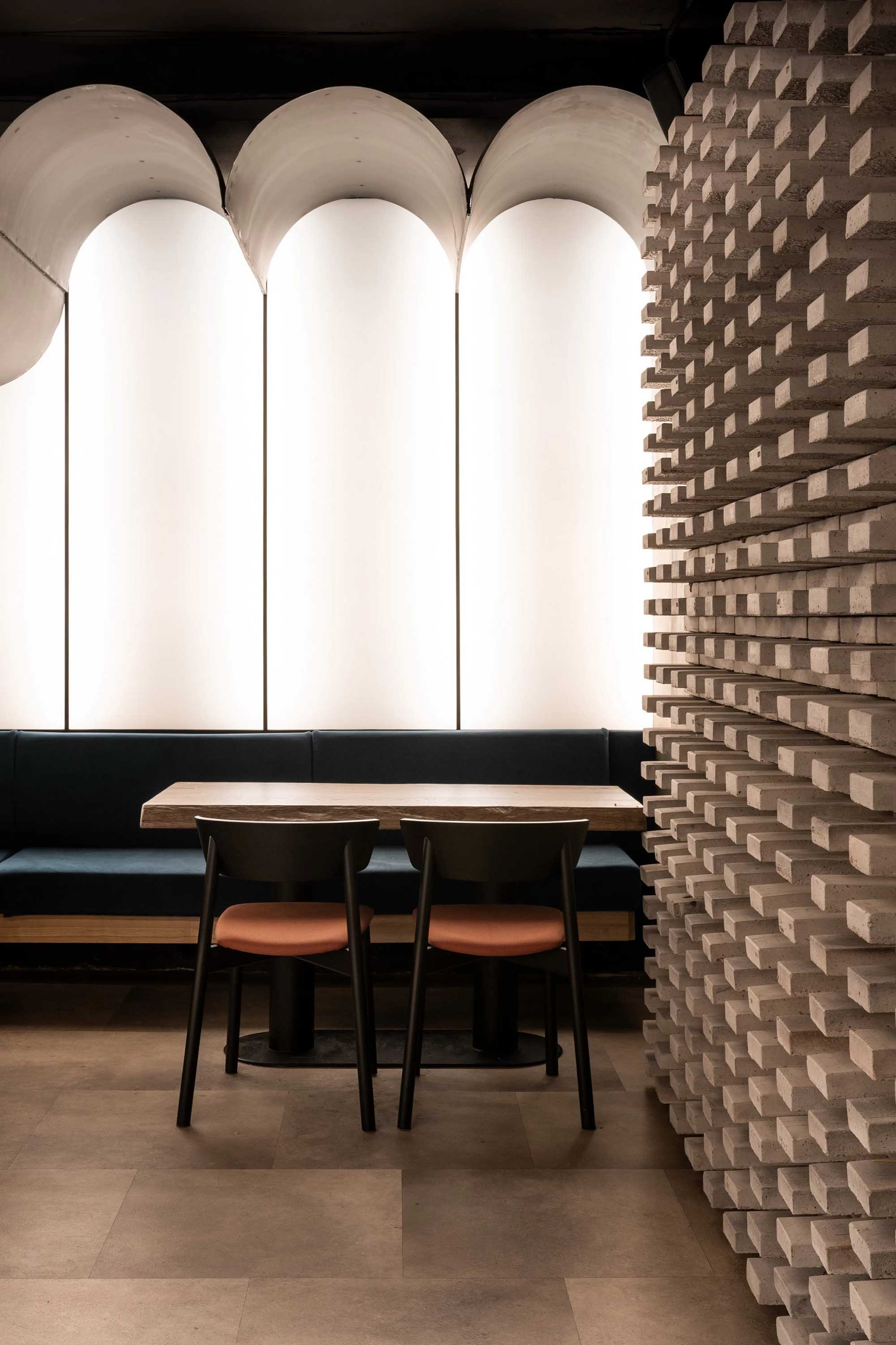餐厅设计,国外酒吧设计,酒吧设计案例,摩尔多瓦,Momo Asian Bar,亚洲酒吧