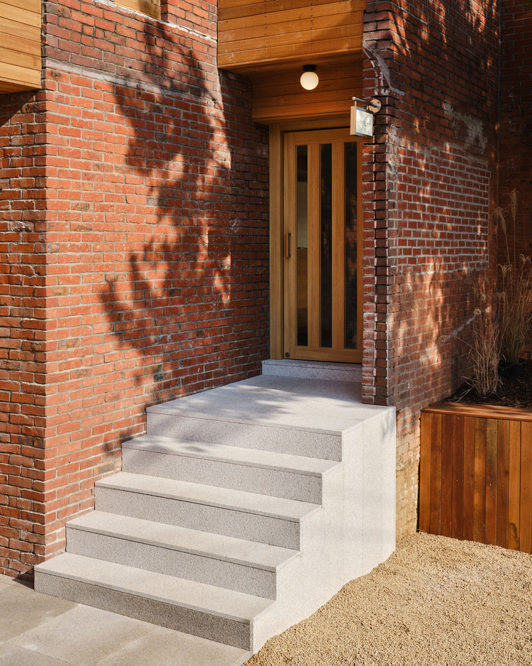 Studio Sherpa,韩国,咖啡厅设计案例,咖啡厅装修,Vonzrr,原木色,国外咖啡厅设计