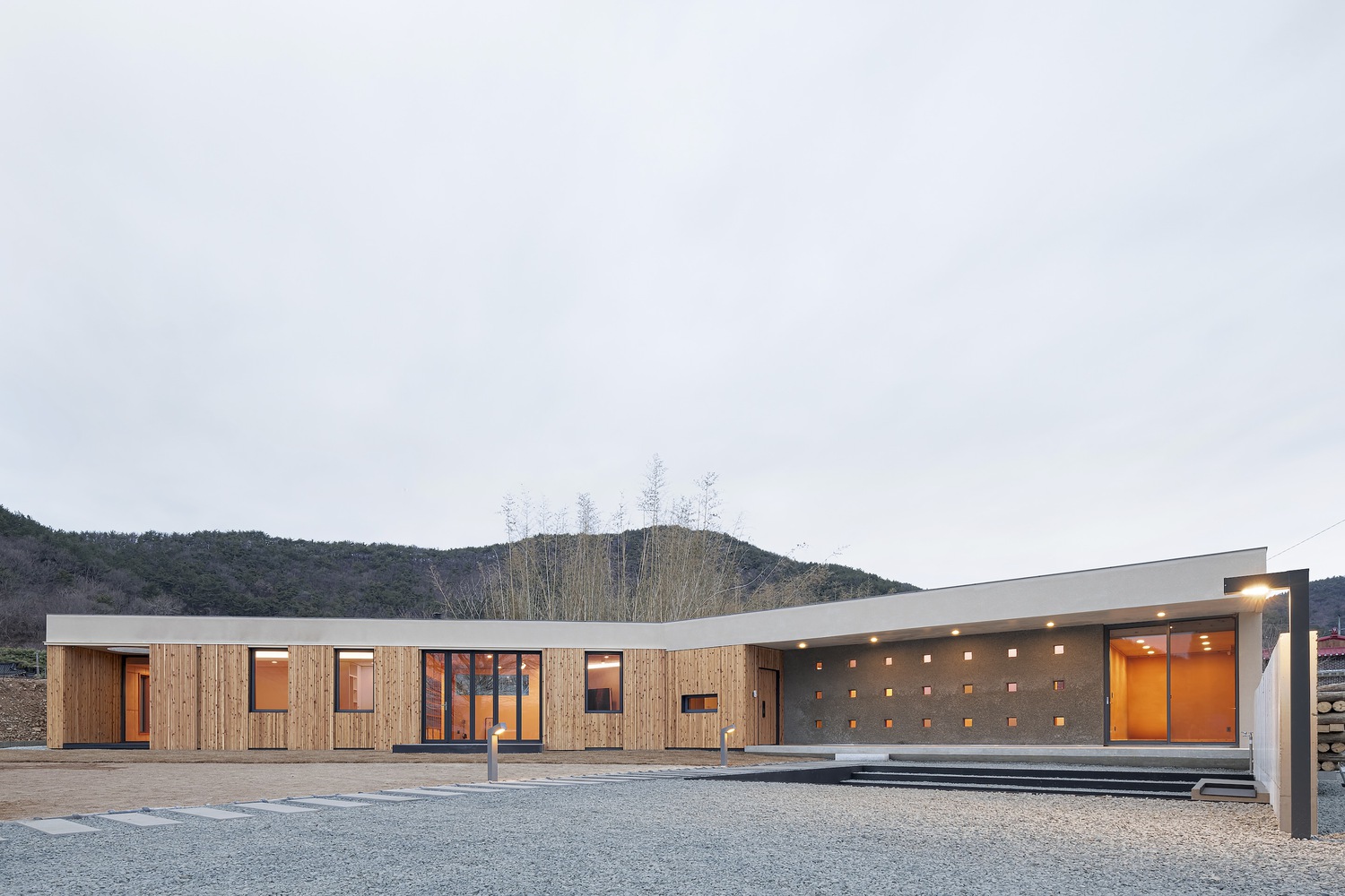 TURTLE Architects,韩国,住宅设计,200㎡,国外住宅设计案例,极简风格,乡村住宅,独栋住宅