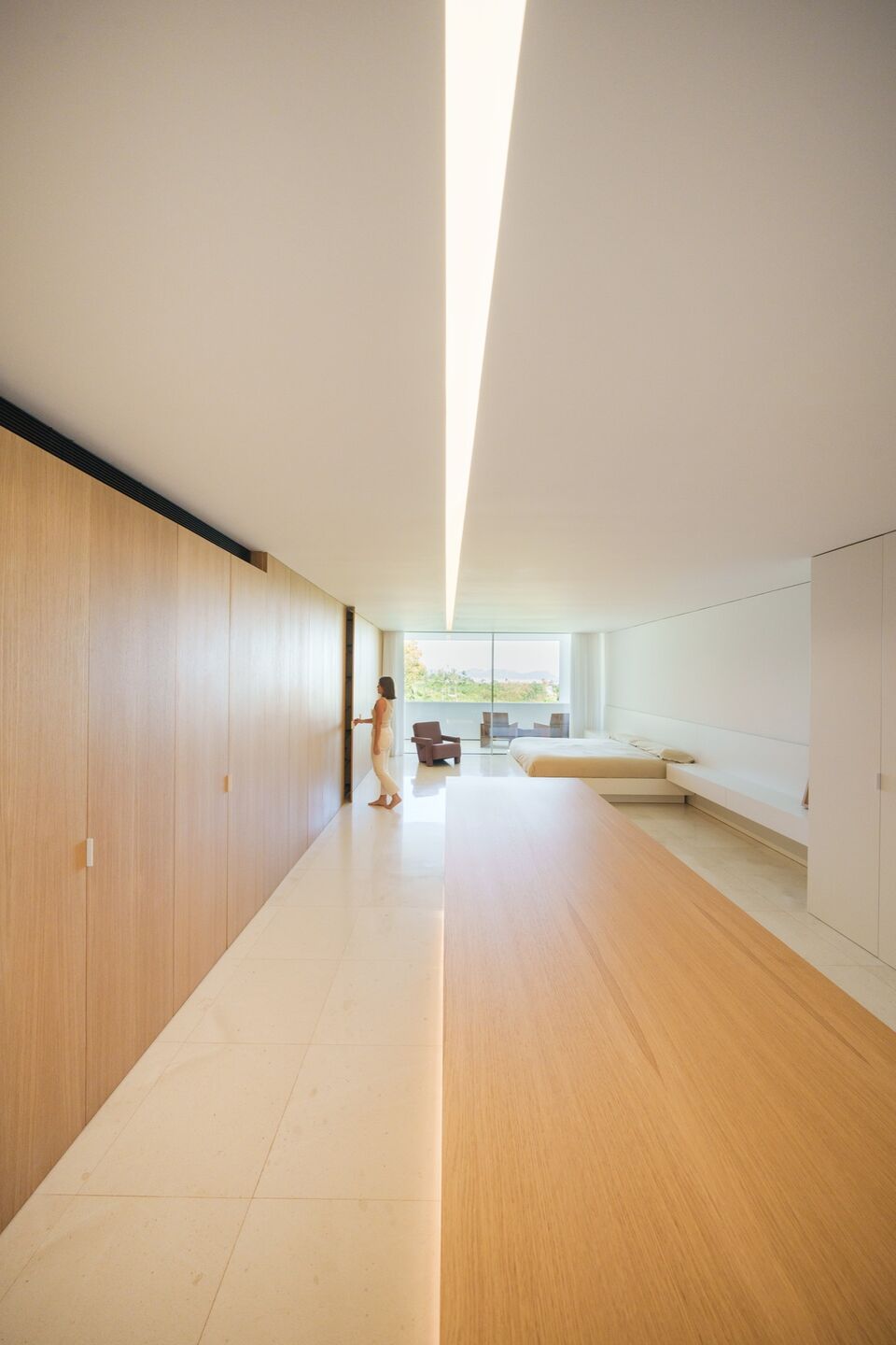 别墅设计,别墅设计案例,Fran Silvestre Arquitectos,西班牙,国外别墅设计案例,巴伦西亚,白色别墅,极简主义,极简风格