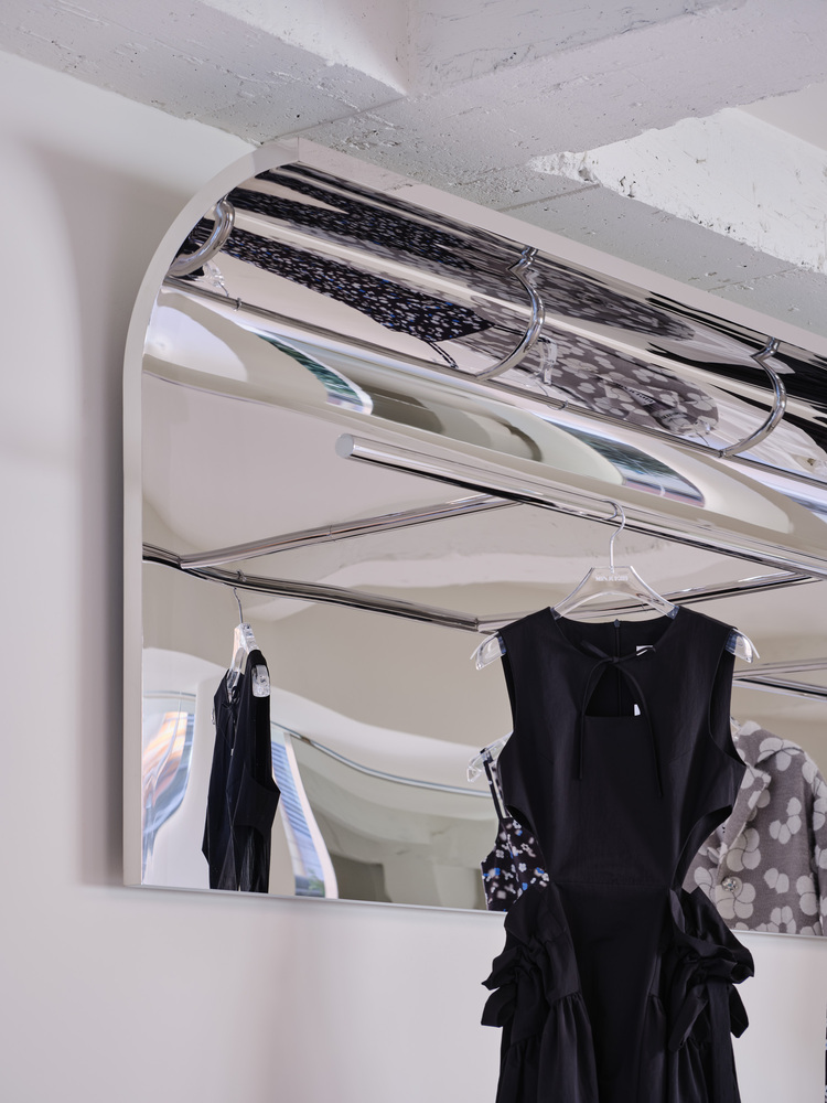 服装店设计,studio fragment,店铺设计,女装旗舰店,服装店设计案例,服装品牌店,国外服装店设计案例,韩国,Minjukim Anguk,首尔