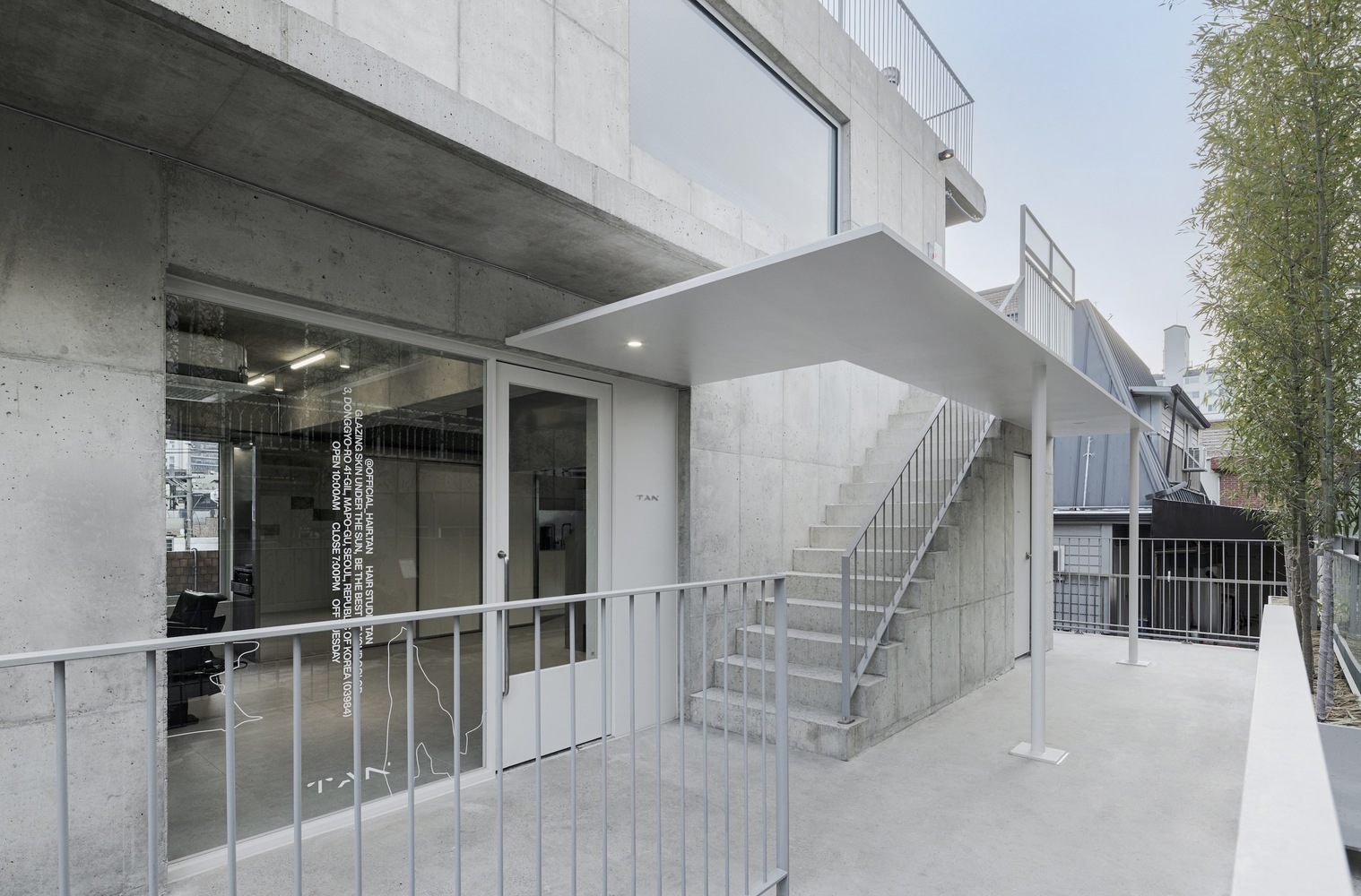 理发店设计,oftn studio,韩国,潮流理发店设计,首尔,TAN 美发沙龙店,美发沙龙店设计