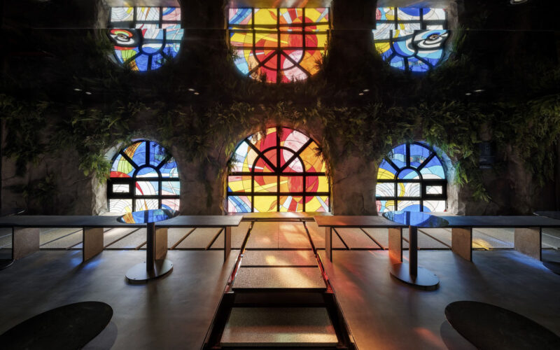 NONE SPACE | 首尔120年历史的教堂改造-MADE LIM 咖啡厅