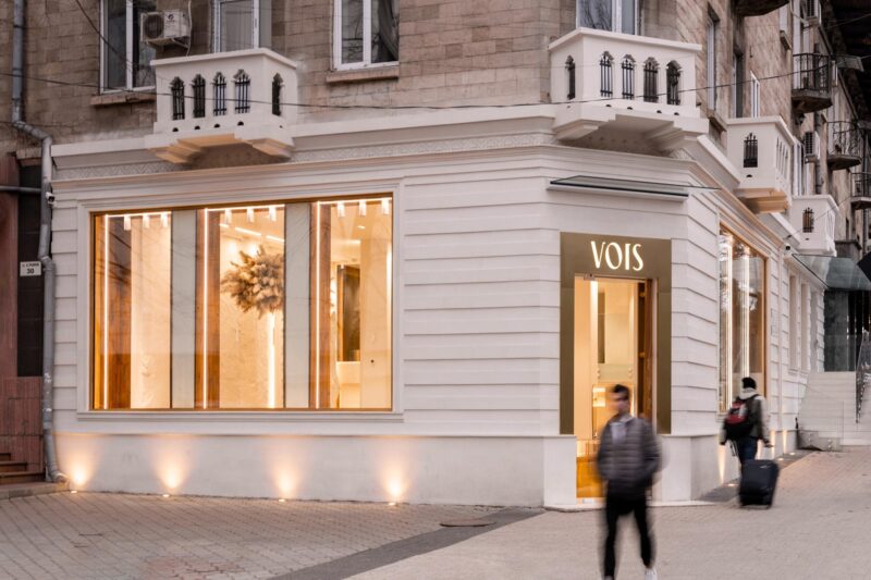 Elena Grecu | 摩尔多瓦基希讷乌VOIS JEWELRY珠宝店