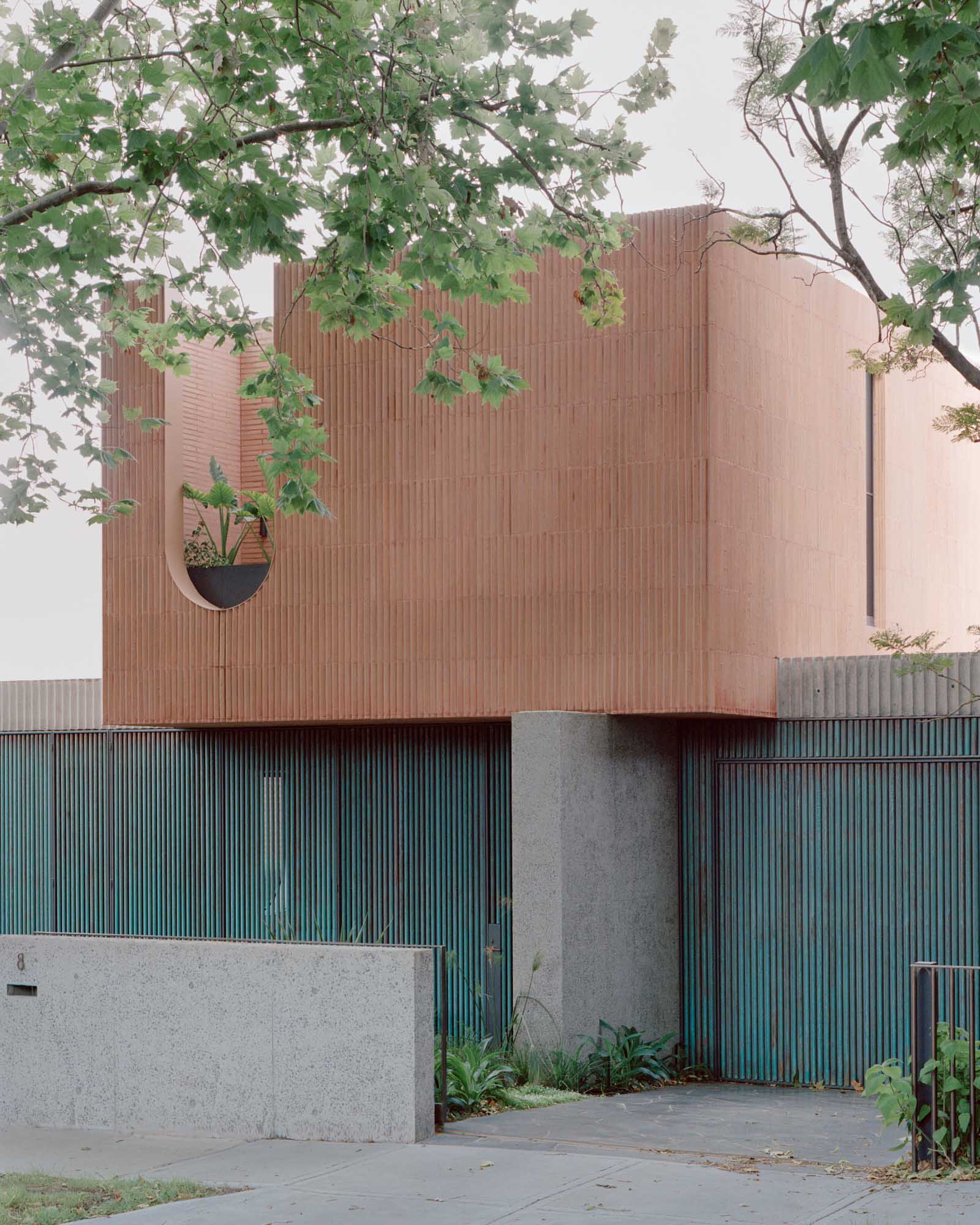 别墅设计,原木色别墅设计,Pandolfini Architects,国外别墅设计案例,澳大利亚,墨尔本,极简风格别墅,800㎡,庭院别墅