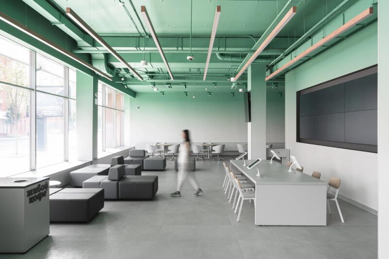 KIDZ | 莫斯科以渐变概念打造的银行办公室