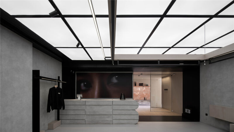 蘑菇云设计工作室 | 广州BONELESS线下店