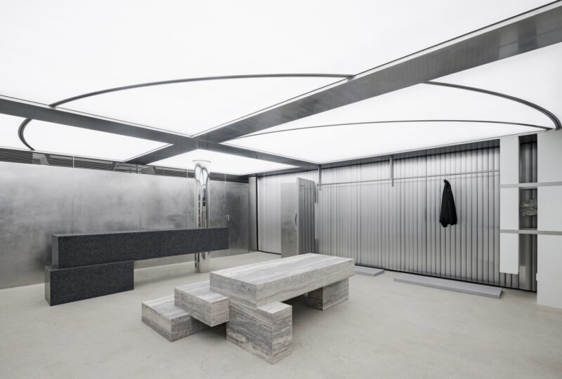 COV Corp | 440㎡，首尔麻浦OY时尚品牌服装零售店