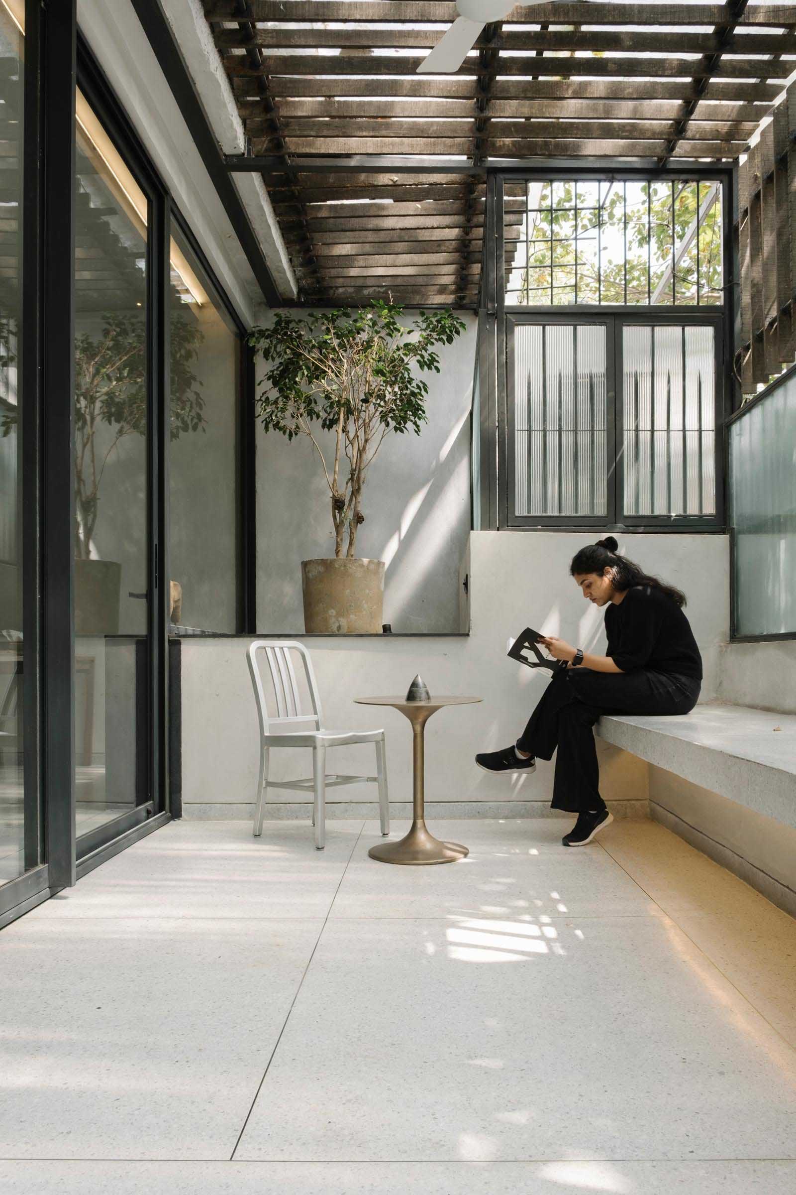 公寓设计,Amit Khanna Design,公寓设计案例,住宅改造,国外公寓设计,德里,280㎡,公寓装修设计