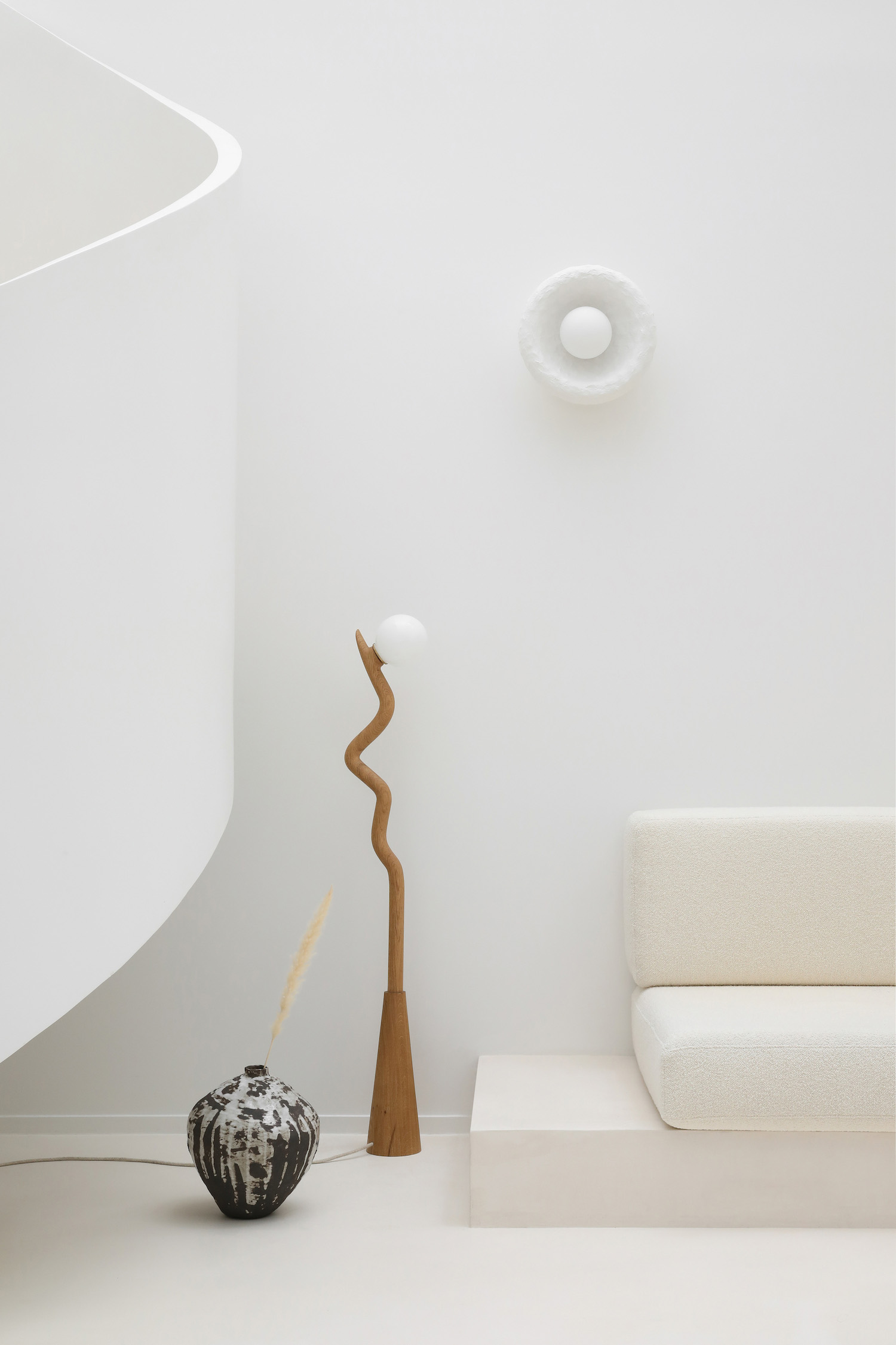 Heju Studio,法国,公寓设计案例,阁楼设计,公寓设计,Sesquez Loft,阁楼装修效果图,阁楼改造,极简风格,旋转楼梯