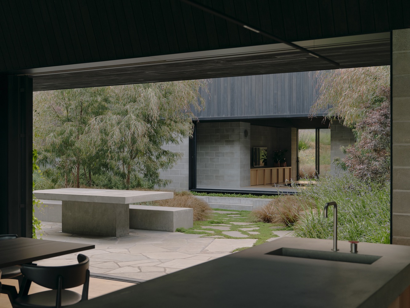 住宅设计,别墅设计案例,Michael Lumby Architecture,澳大利亚,度假别墅,极简风格,国外住宅设计案例,农场别墅,景观庭院别墅