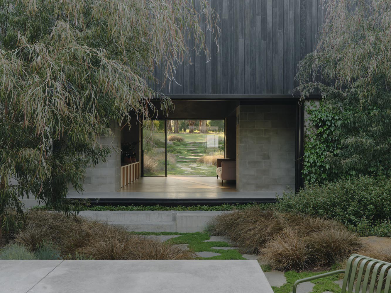 住宅设计,别墅设计案例,Michael Lumby Architecture,澳大利亚,度假别墅,极简风格,国外住宅设计案例,农场别墅,景观庭院别墅