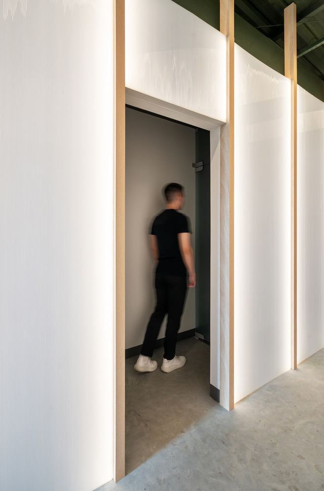 0E1 Arquitetos,健身房设计案例,健身房,柔术学校,250㎡,国外健身房设计,巴西,健身工作室,柔术工作室