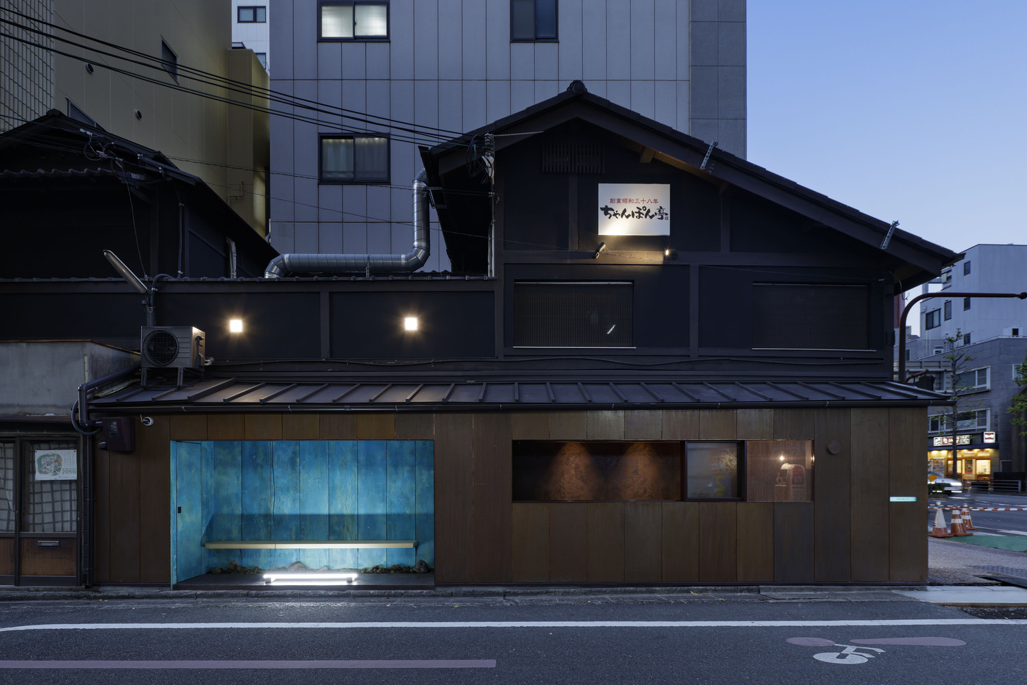 日本,京都,咖啡厅设计案例,极简主义,街边店,10㎡,咖啡厅设计,G architects studio,咖啡店设计