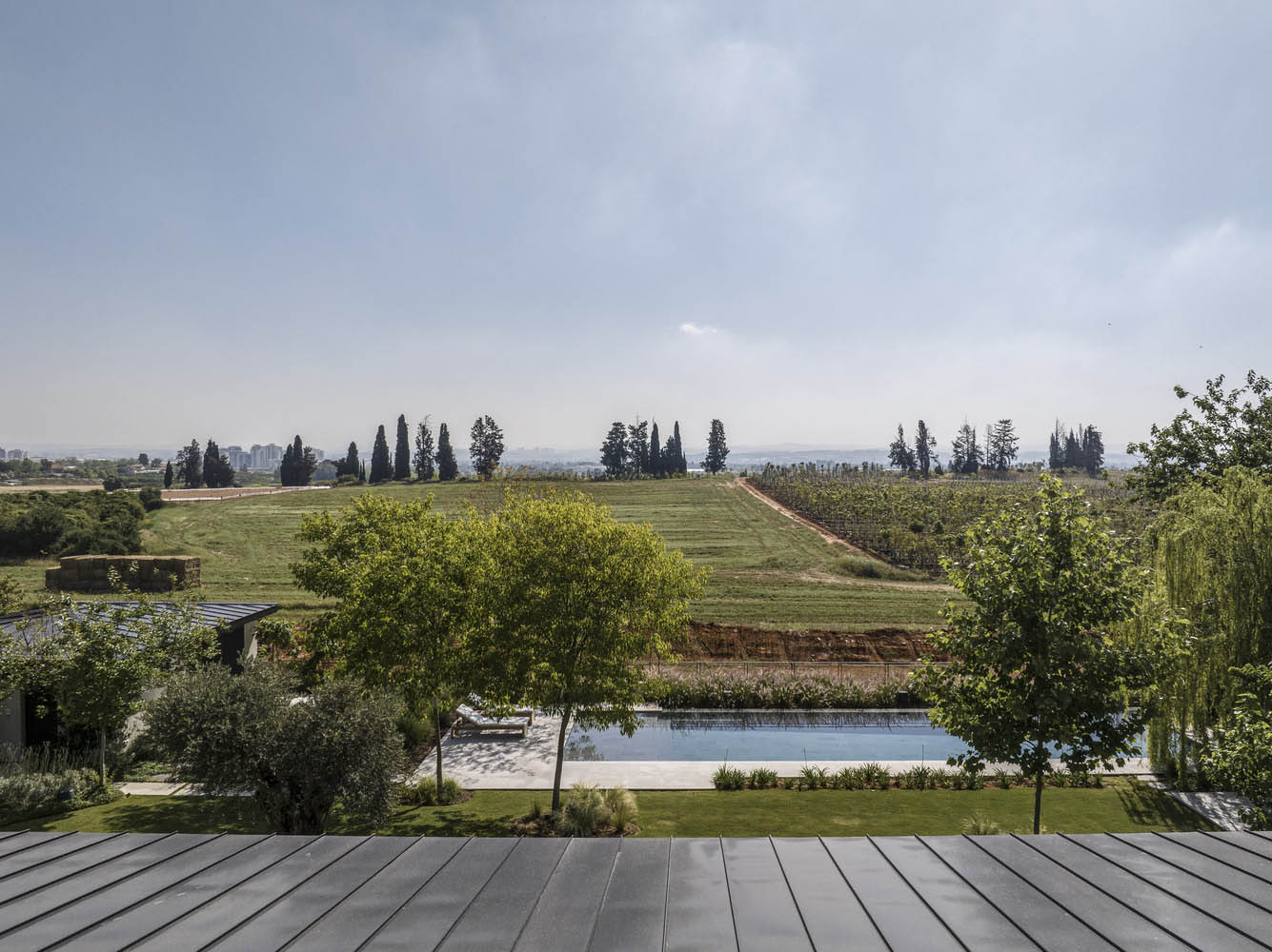 别墅设计,以色列,Ruth Packer Rona Levin Architects,原木色,别墅设计案例,别墅装修,平层别墅,别墅设计方案,400㎡