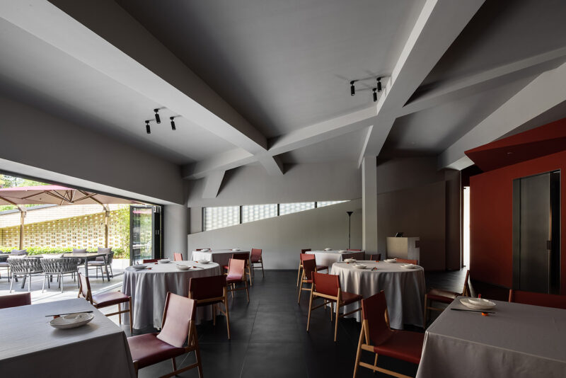 艾克建筑设计 | 「红」·经典潮菜（深圳店）